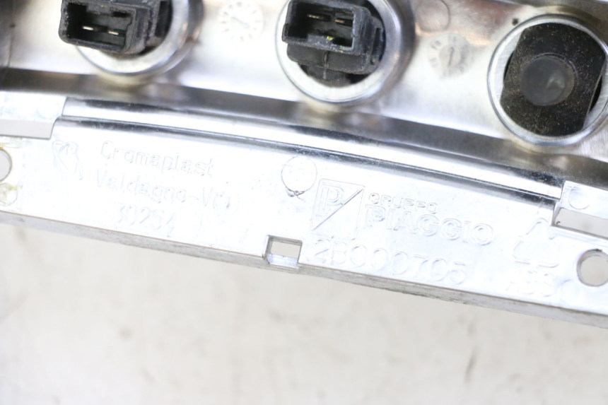 photo de HANDLE BAR PANEL SWITCH PIAGGIO MP3 500 (2014 - 2016)