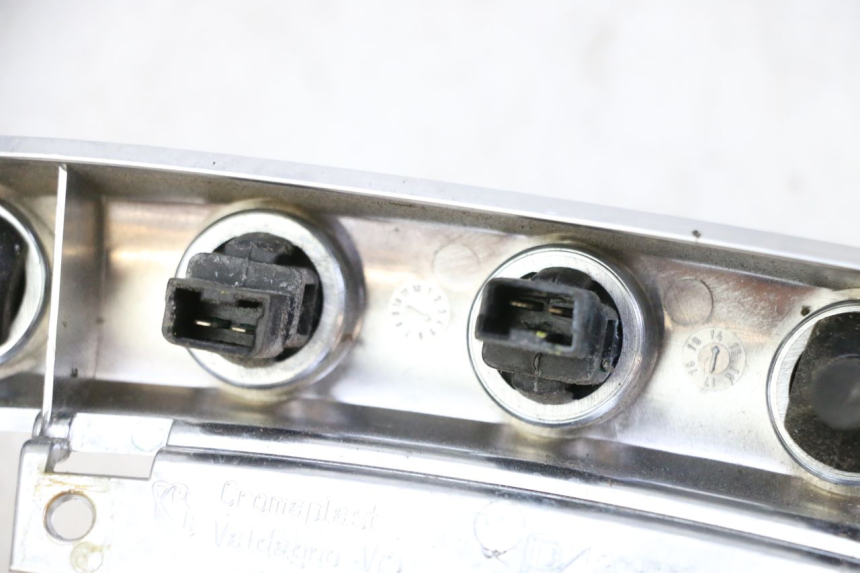 photo de HANDLE BAR PANEL SWITCH PIAGGIO MP3 500 (2014 - 2016)