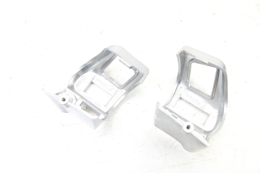 photo de HANDLE BAR PANEL SWITCH PIAGGIO MP3 500 (2014 - 2016)