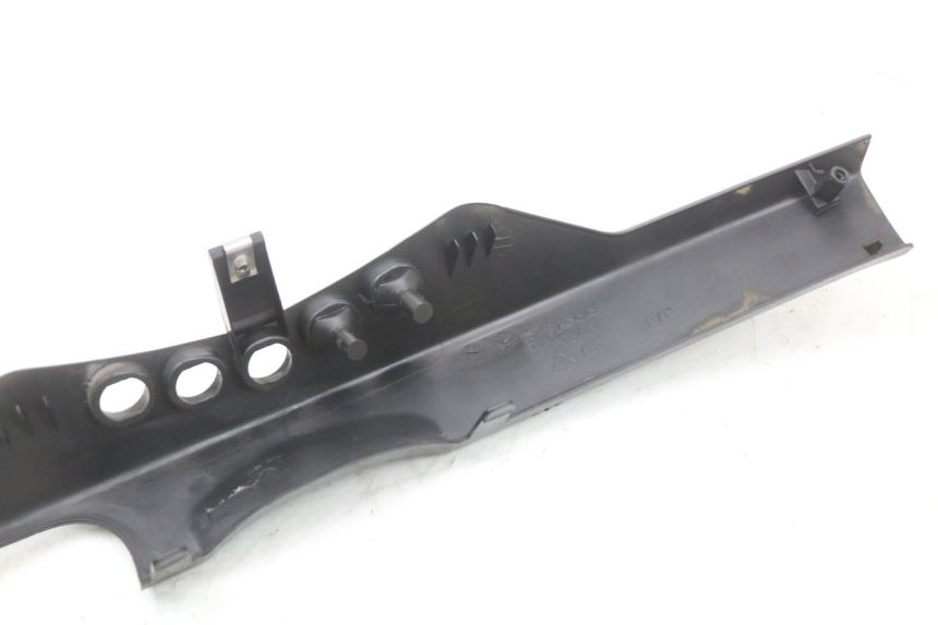 photo de HANDLEBAR SWITCH COVER PIAGGIO X10 125 (2012 - 2017)
