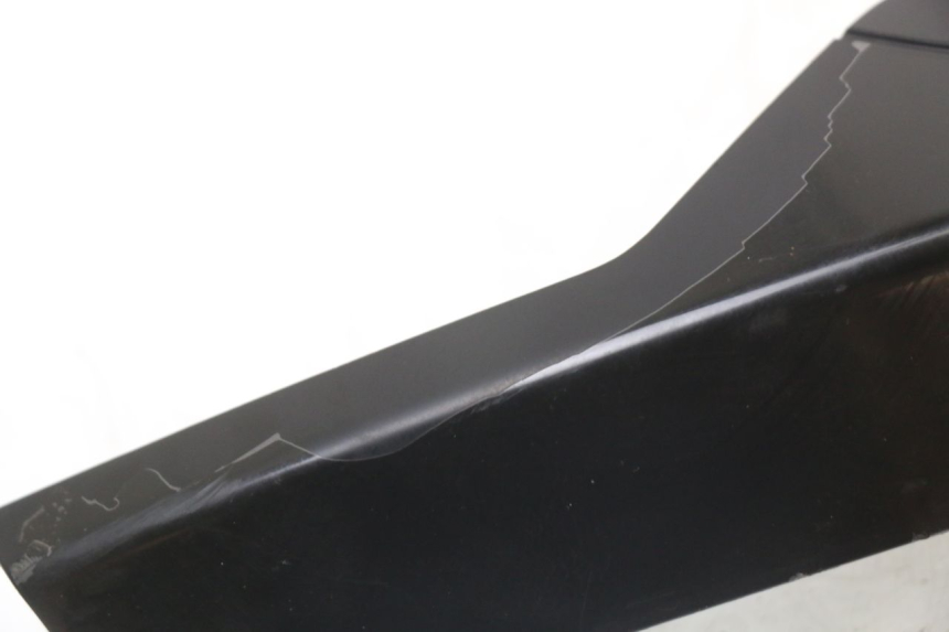 photo de HANDLEBAR SWITCH COVER PIAGGIO X10 125 (2012 - 2017)