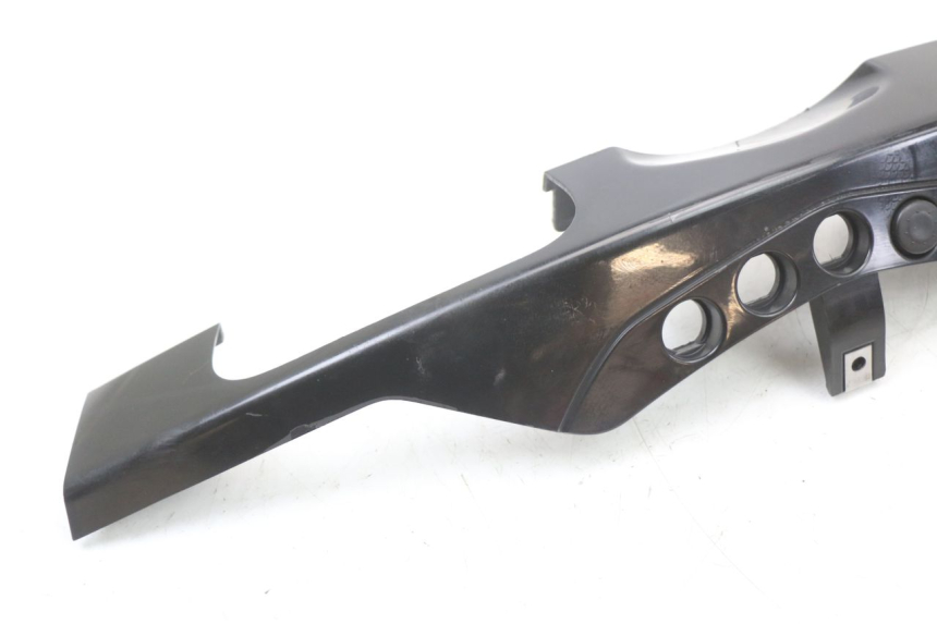 photo de HANDLEBAR SWITCH COVER PIAGGIO X10 125 (2012 - 2017)