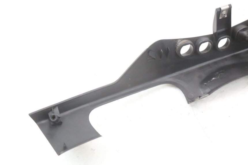 photo de HANDLEBAR SWITCH COVER PIAGGIO X10 125 (2012 - 2017)