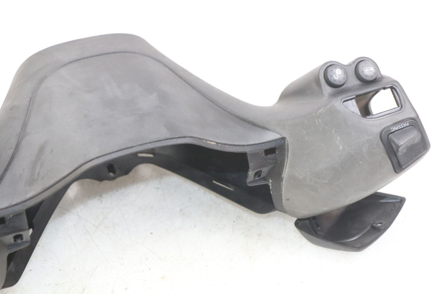 photo de HANDLEBAR SWITCH COVER PIAGGIO XEVO - X EVO 125 (2007 - 2016)