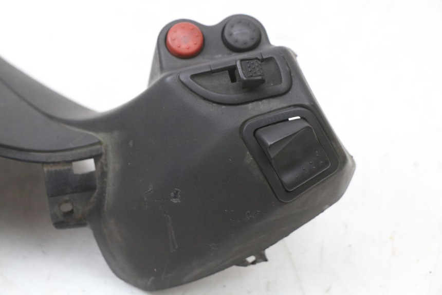 photo de HANDLEBAR SWITCH COVER PIAGGIO XEVO - X EVO 125 (2007 - 2016)