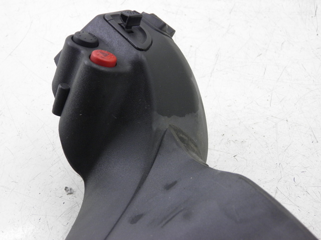 photo de HANDLE BAR PANEL SWITCH PIAGGIO XEVO 400 (2007)