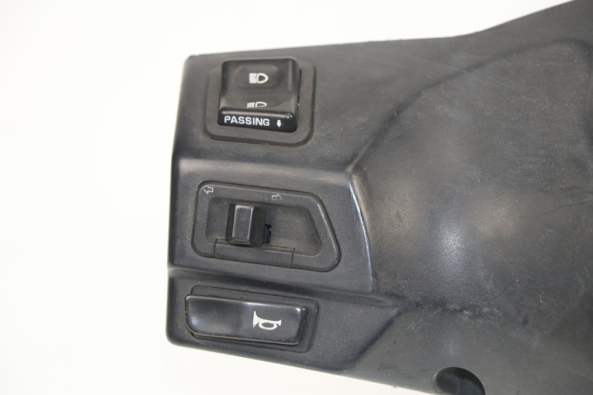 photo de HANDLE BAR PANEL SWITCH SYM ORBIT 2 50 (2008 - 2014)