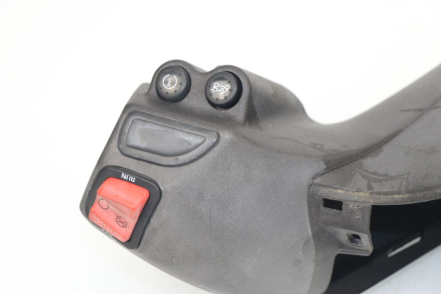 photo de HANDLE BAR PANEL SWITCH PIAGGIO X8 400 (2006 - 2007)