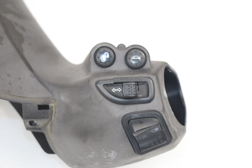 photo de HANDLE BAR PANEL SWITCH PIAGGIO X8 400 (2006 - 2007)