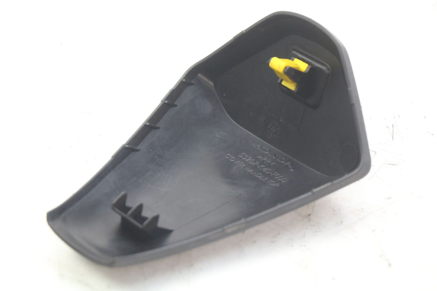 photo de HANDLEBAR COVER HONDA FORZA 125 (2015 - 2016)