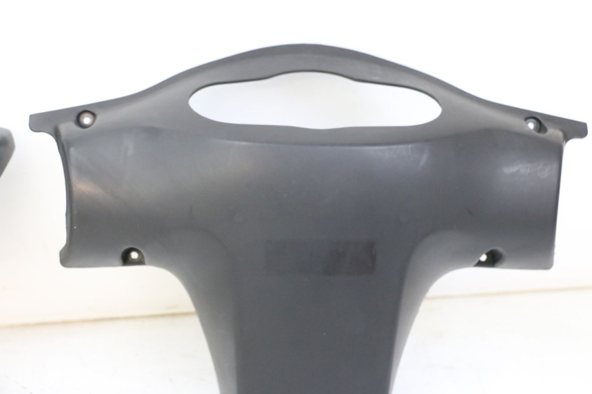 photo de HANDLEBAR COVER KYMCO AGILITY 4T 50 (2018 - 2022)