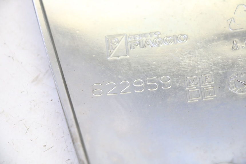 photo de HANDLE BAR PANEL PIAGGIO MP3 RL 250 (2007 - 2010)