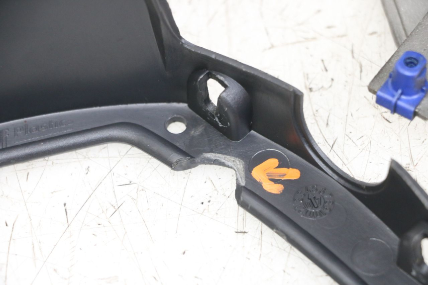 photo de HANDLEBAR COVER PEUGEOT ELYSTAR 50 (2002 - 2014)