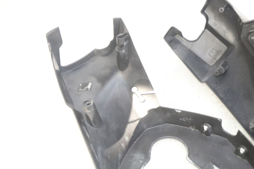 photo de HANDLEBAR COVER PEUGEOT SATELIS 125 (2006 - 2009)