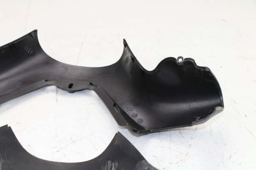 photo de HANDLEBAR COVER PIAGGIO X9 EVOLUTION 125 (2003 - 2007)