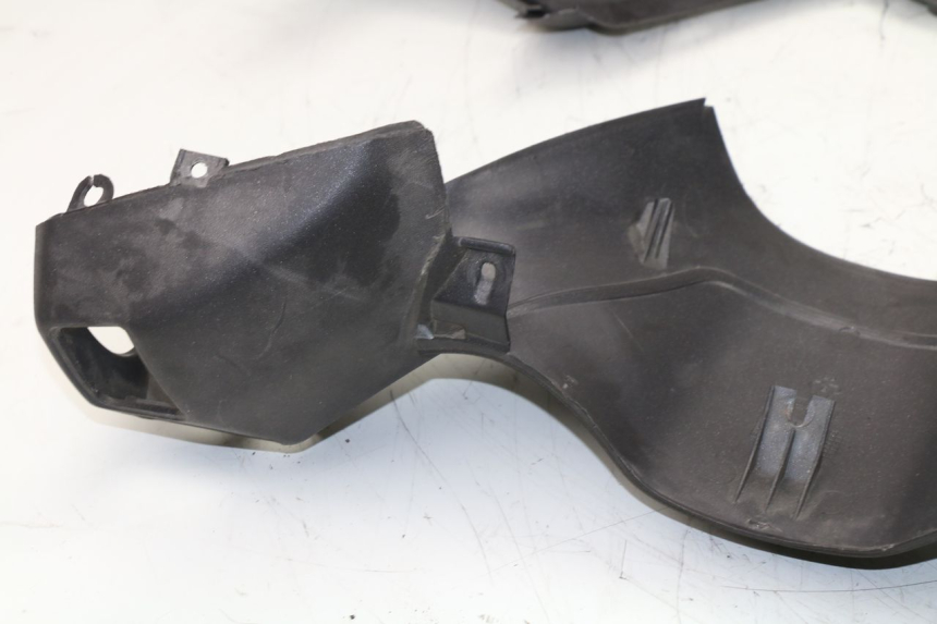 photo de HANDLEBAR COVER PIAGGIO X9 EVOLUTION 125 (2003 - 2007)