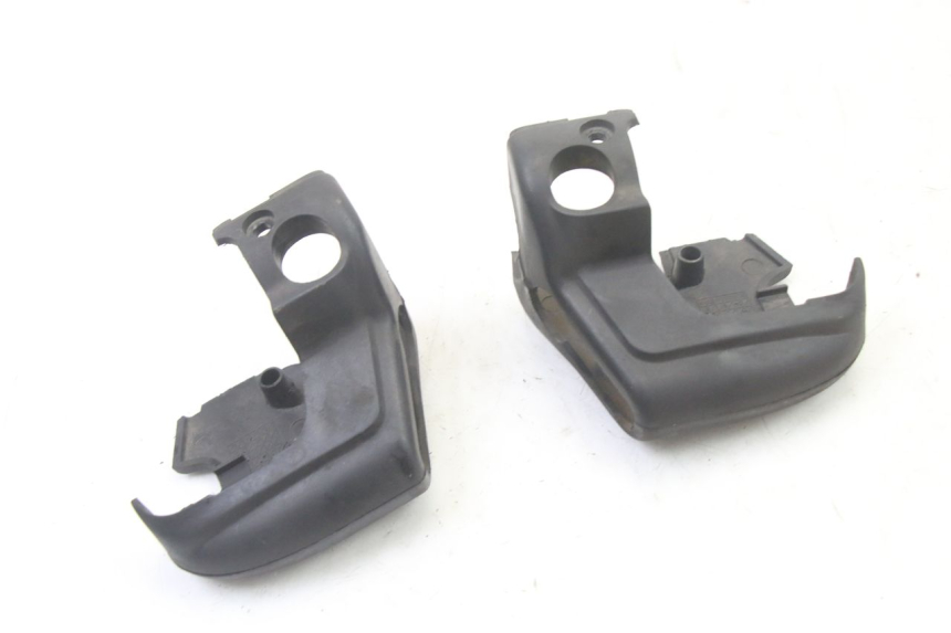 photo de HANDLE BAR PANEL APRILIA SCARABEO GT TOURING 125 (1999 - 2005)