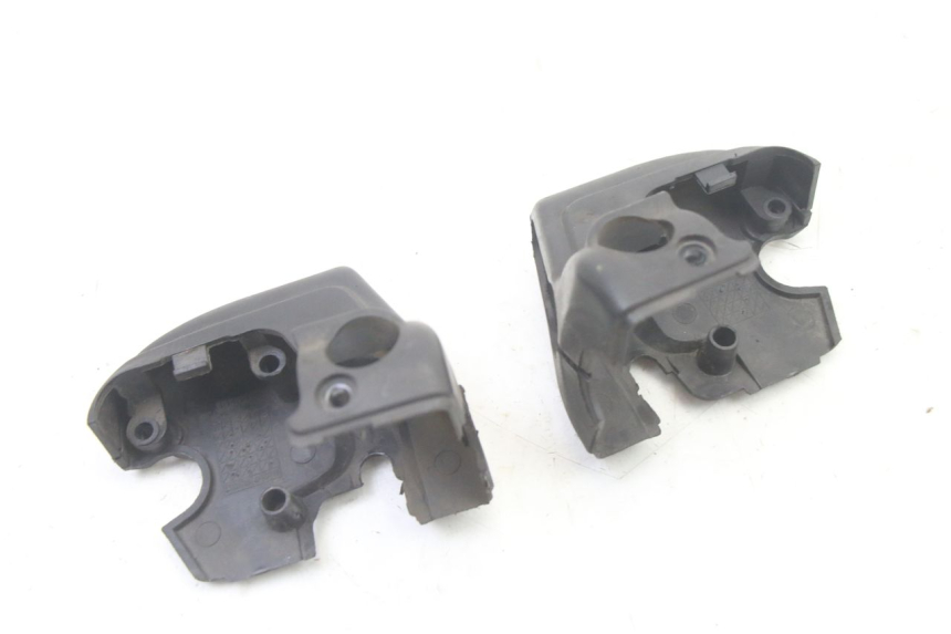 photo de HANDLE BAR PANEL APRILIA SCARABEO GT TOURING 125 (1999 - 2005)