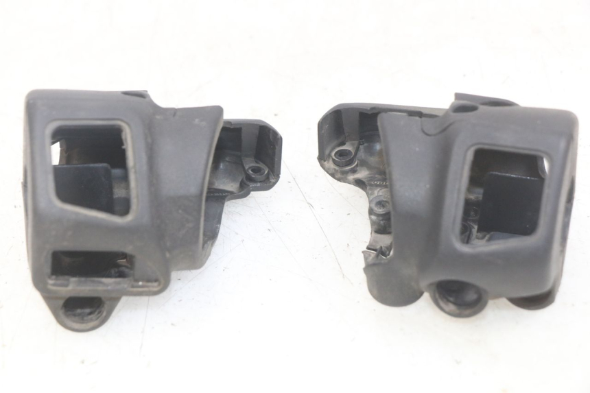 photo de HANDLEBAR COVER APRILIA SCARABEO LIGHT 125 (2007 - 2011)