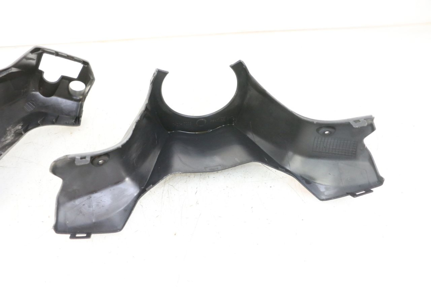 photo de HANDLEBAR COVER SUZUKI BURGMAN 125 (2007 - 2014)