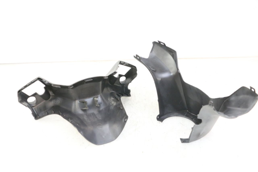 photo de HANDLEBAR COVER SUZUKI BURGMAN 125 (2007 - 2014)