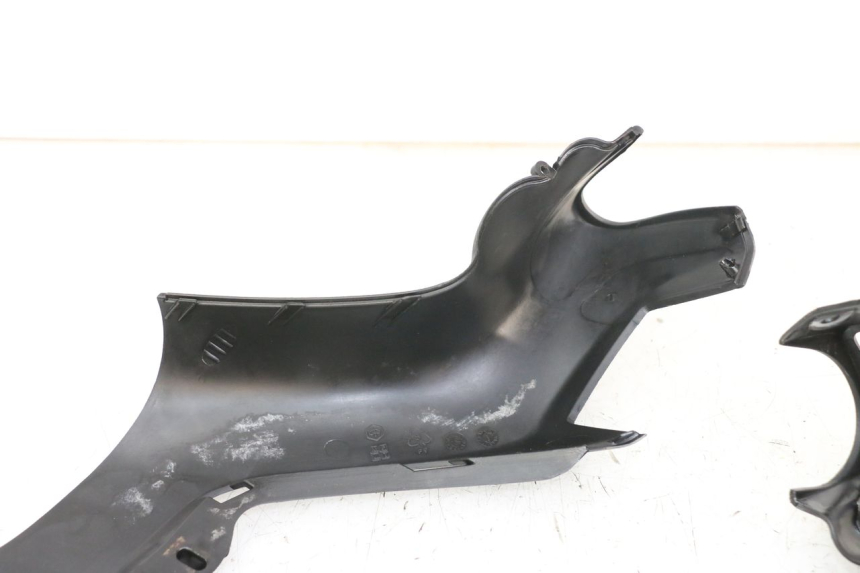 photo de HANDLEBAR COVER PIAGGIO XEVO - X EVO 125 (2007 - 2017) - Additional view of the item