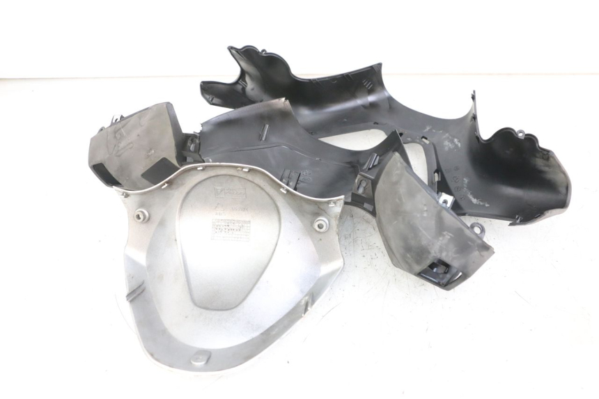 photo de HANDLEBAR COVER PIAGGIO XEVO - X EVO 125 (2007 - 2017) - Checked used part