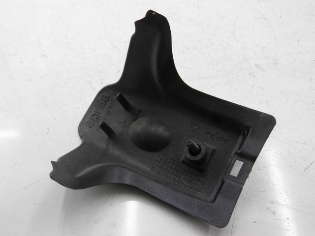 photo de BAG HOOK APRILIA SCARABEO 100 (2003 - 2012)