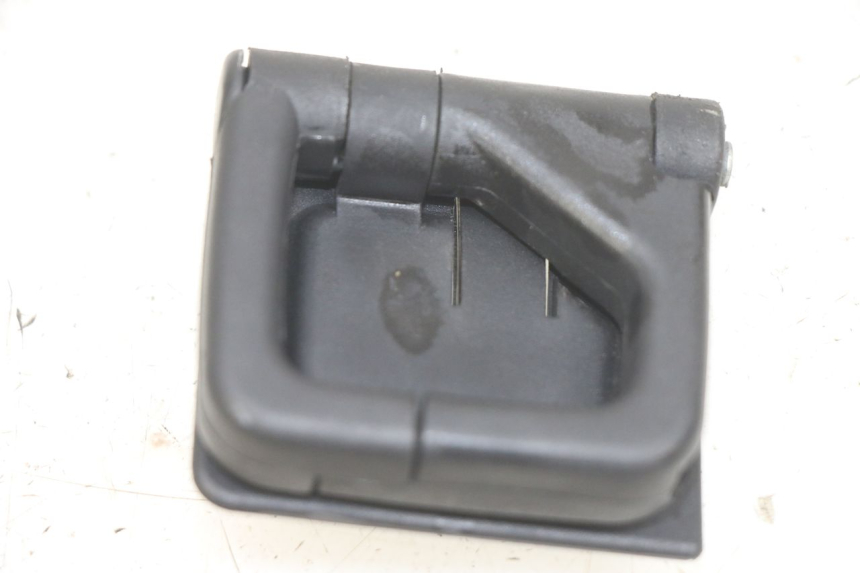 photo de LUGGAGE HOOK APRILIA SXR 50 (2021 - 2023)