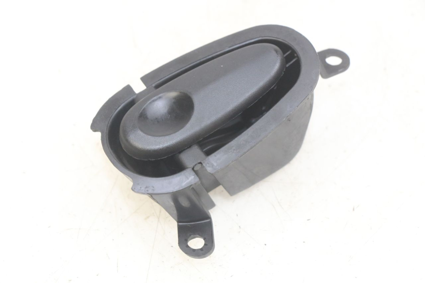 photo de LUGGAGE HOOK PEUGEOT DJANGO 4T 50 (2014 - 2019)