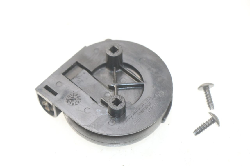 photo de LUGGAGE HOOK PIAGGIO LIBERTY IGET 4T 50 (2015 - 2020)