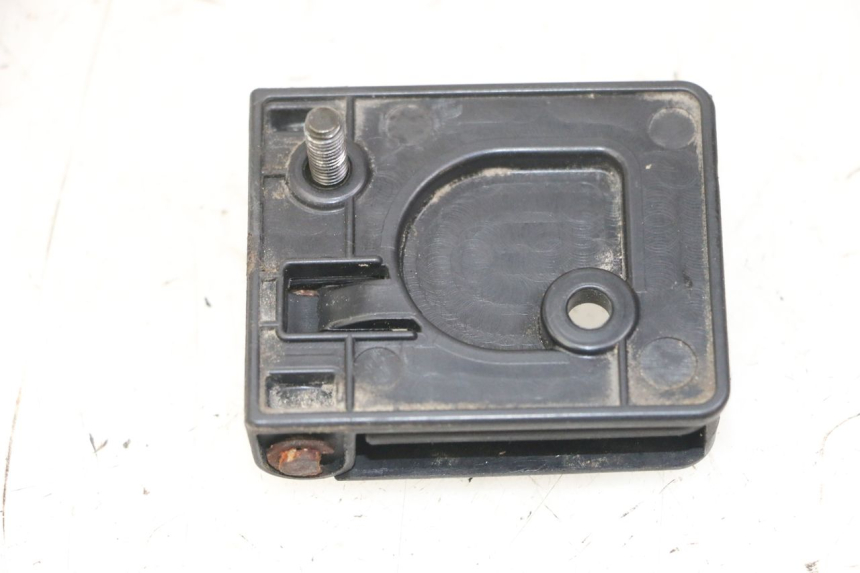 photo de BAG HOOK PEUGEOT VIVACITY 125 (2010 - 2017)