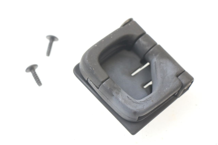 photo de BAG HOOK PIAGGIO SKIPPER 125 (2000 - 2004)