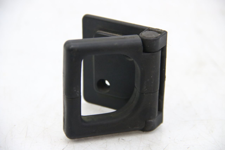 photo de LUGGAGE HOOK PEUGEOT SATELIS COMPRESSOR K15 125 (2006 - 2009)