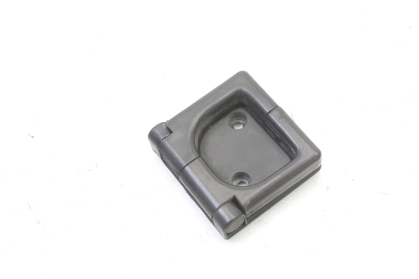 photo de LUGGAGE HOOK PEUGEOT SATELIS COMPRESSOR K15 125 (2006 - 2009)