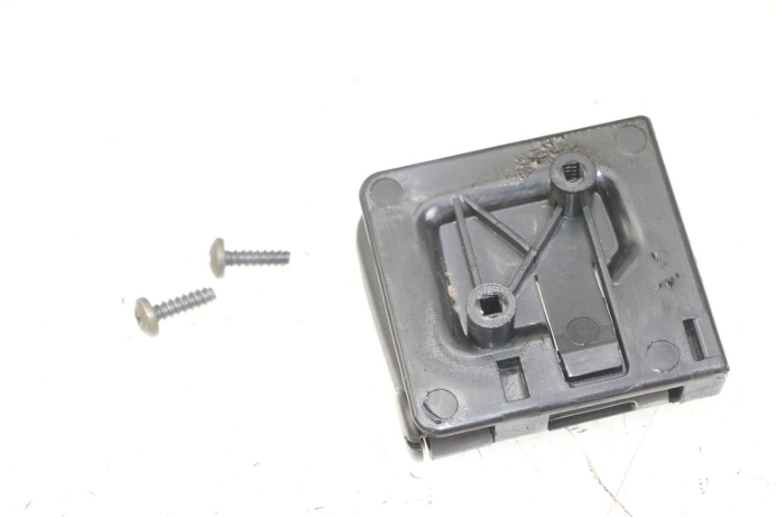photo de LUGGAGE HOOK APRILIA SXR 50 (2021 - 2023)