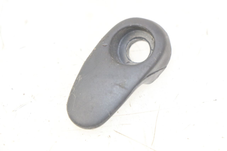 photo de LUGGAGE HOOK SYM JET EURO X 2T 50 (2003 - 2007)