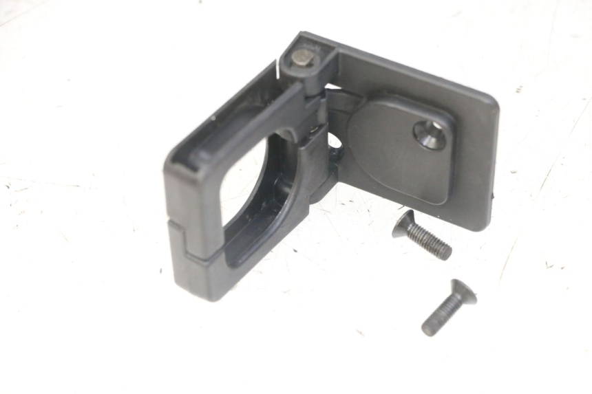 photo de LUGGAGE HOOK PEUGEOT VIVACITY NEW 4T 50 (2008 - 2017)