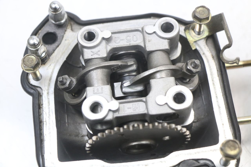 photo de CYLINDER HEAD KYMCO AGILITY 4T 50 (2005 - 2018) - Surface and material condition