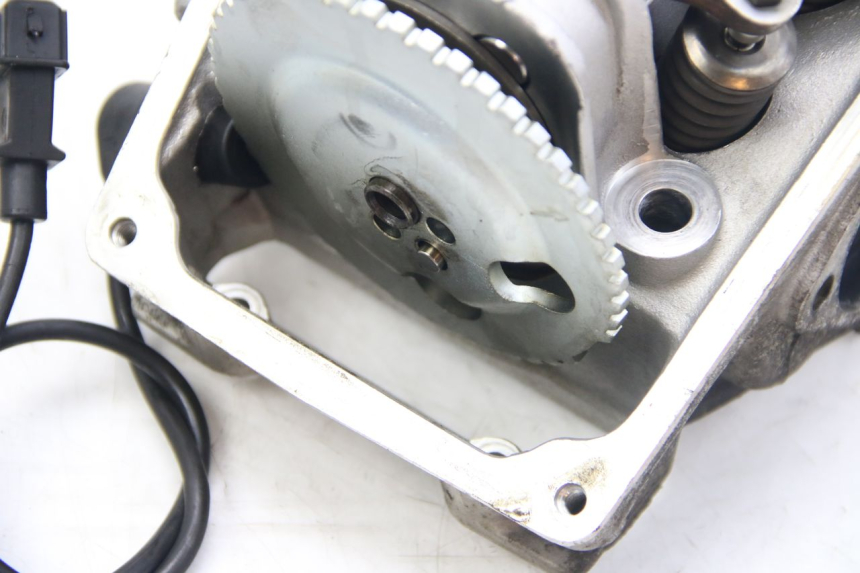 photo de CYLINDER HEAD APRILIA ATLANTIC 500 (2002 - 2003)