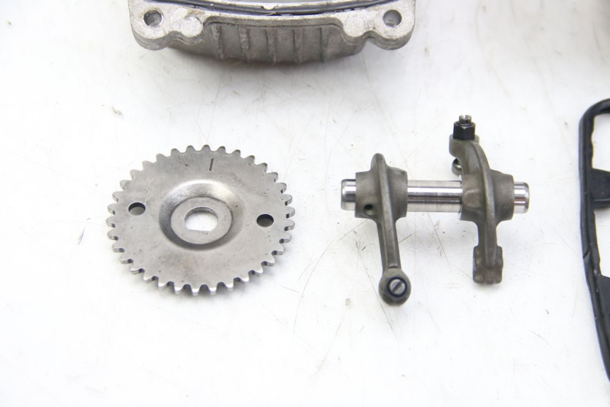 photo de CYLINDER HEAD APRILIA SCARABEO 4T 50 (2009 - 2017)