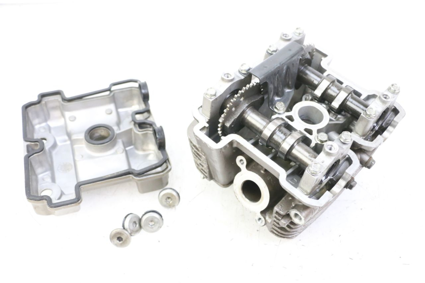 photo de REAR CYLINDER HEAD HYOSUNG GTR 125 (2006 - 2008)