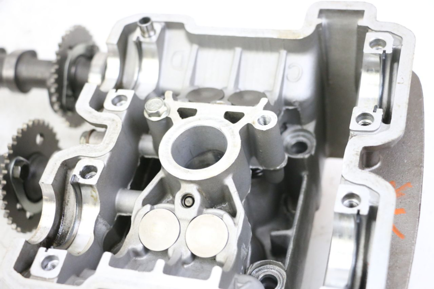 photo de REAR CYLINDER HEAD HYOSUNG GTR 125 (2006 - 2008)