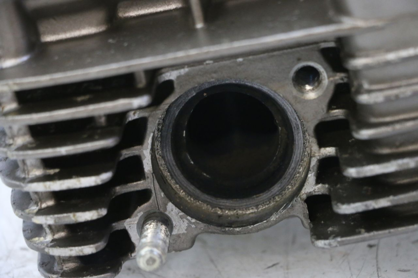 photo de REAR CYLINDER HEAD HYOSUNG GTR 125 (2006 - 2008)