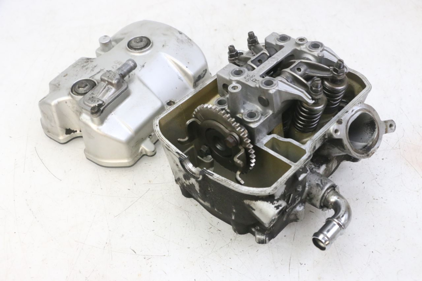 photo de REAR CYLINDER HEAD HONDA NTV DEAUVILLE ABS 700 (2007 - 2016)
