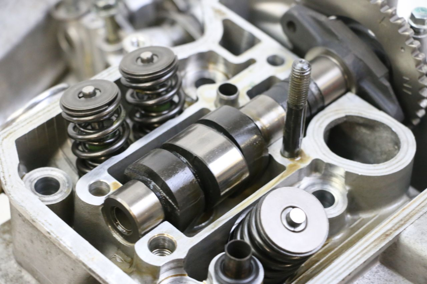 photo de REAR CYLINDER HEAD HONDA NTV DEAUVILLE 650 (2001 - 2006)