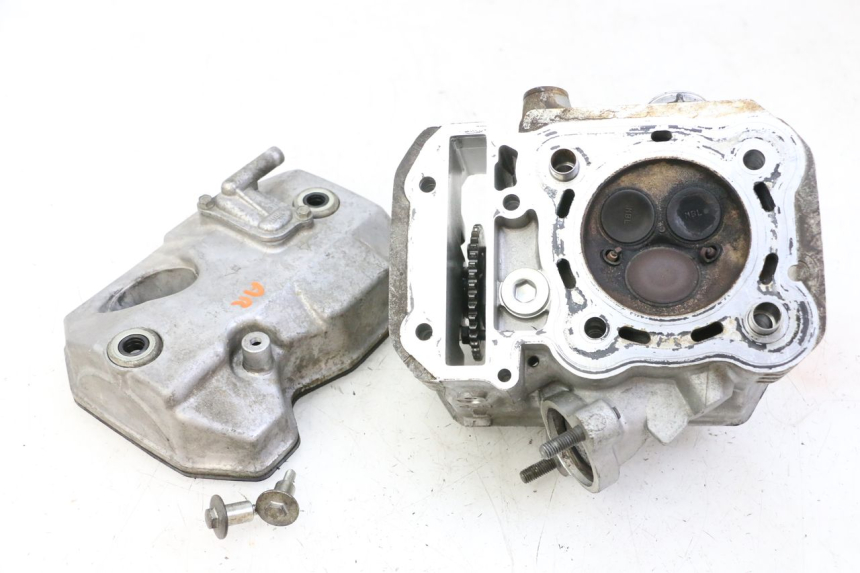 photo de REAR CYLINDER HEAD HONDA NTV DEAUVILLE 650 (2001 - 2006)