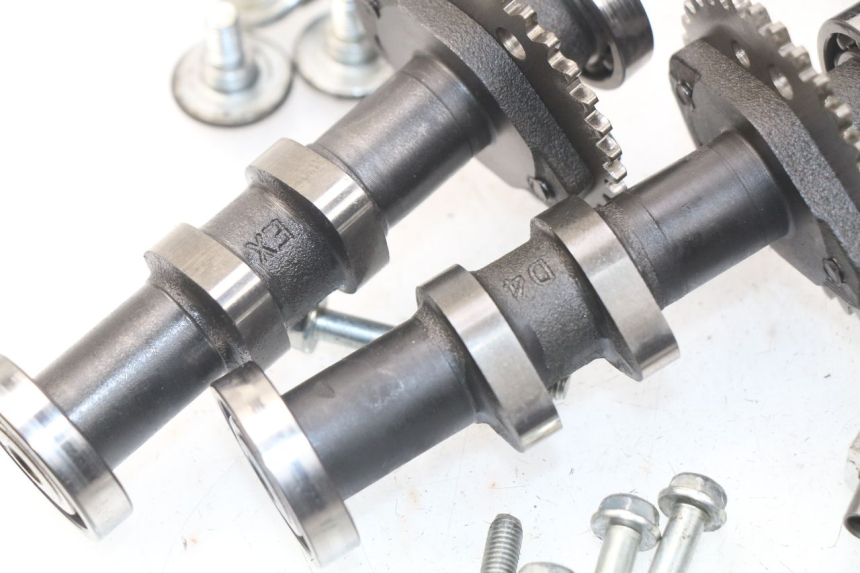 photo de FRONT CYLINDER HEAD HYOSUNG COMET GTR 125 (2007 - 2014)