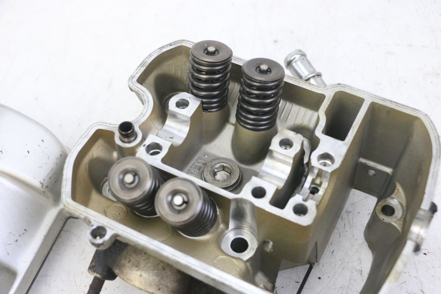 photo de FRONT CYLINDER HEAD HONDA NTV DEAUVILLE ABS 700 (2007 - 2016)