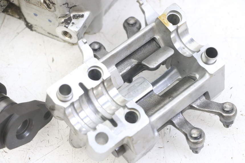photo de FRONT CYLINDER HEAD HONDA NTV DEAUVILLE ABS 700 (2007 - 2016)